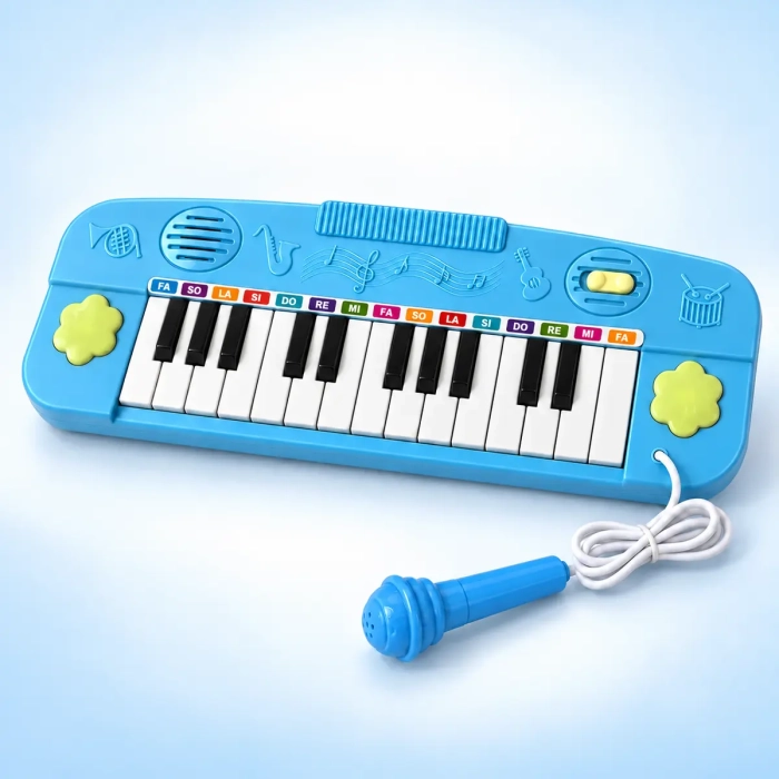 Niebieski keyboard dziecięcy z mikrofonem pokazany pod kątem