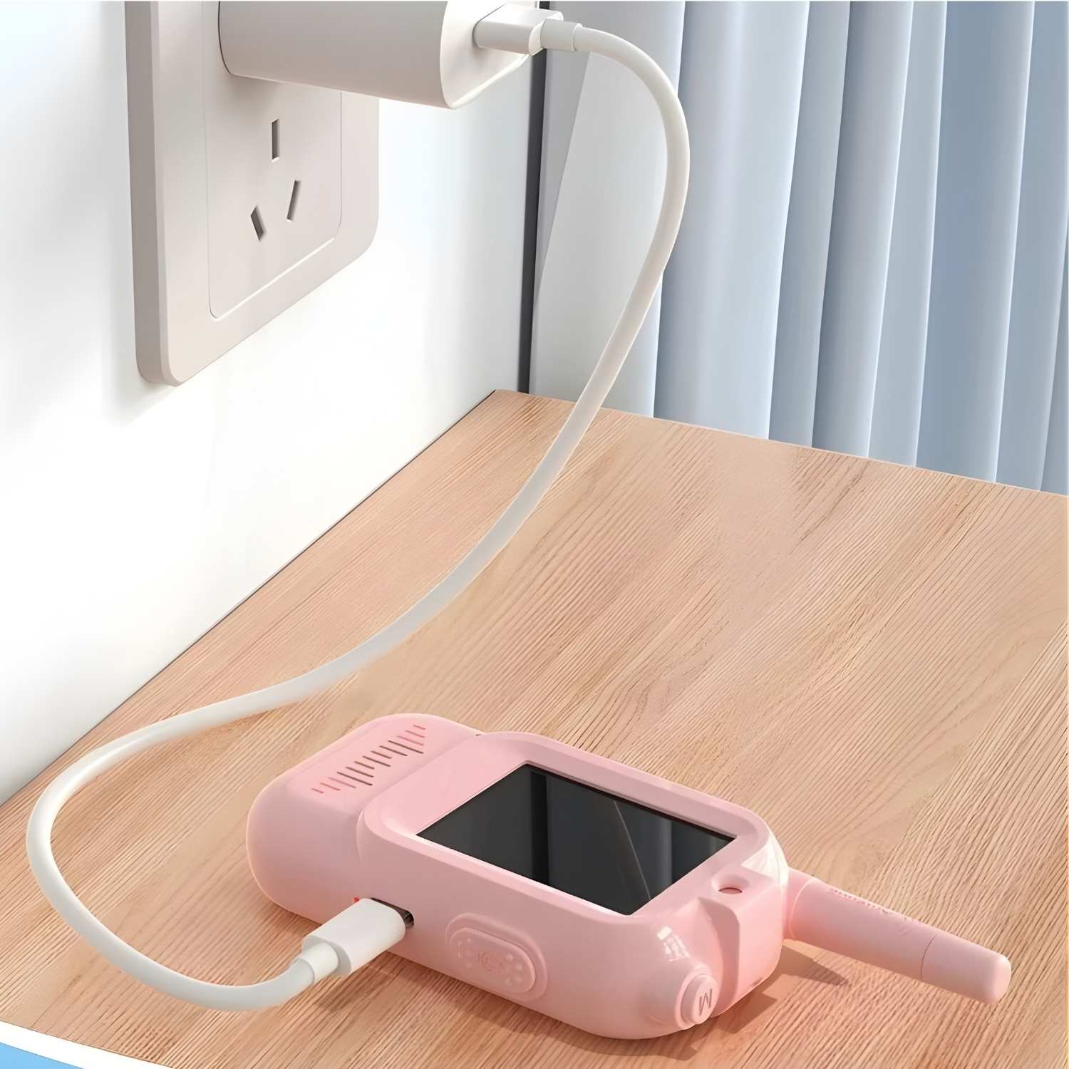 Ładowanie z ładowarki kablem USB video krótkofalówkę